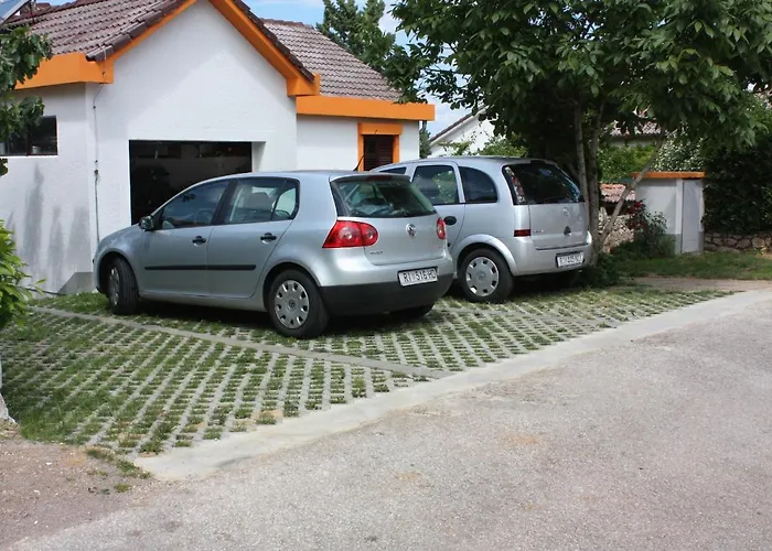 شقة With Parking Space Njivice, Krk - 2391 *