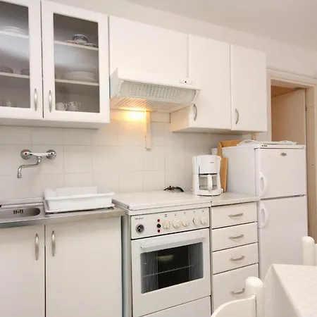 With Parking Space Njivice, Krk - 2391 Apartman *